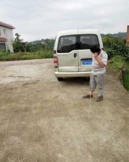 營(yíng)銷(xiāo)部查漏維修緊密配合 及時(shí)解決菜壩五星村水壓?jiǎn)栴}