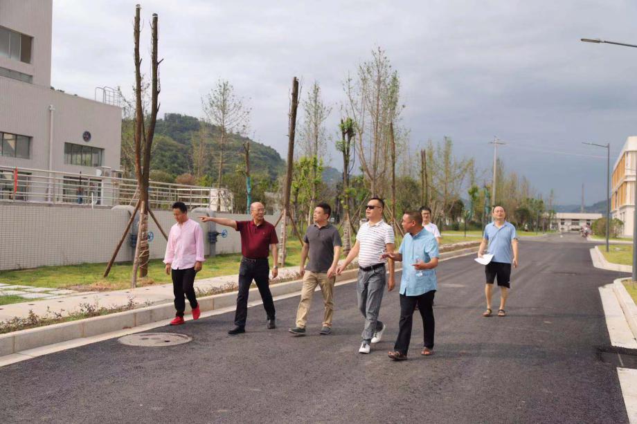 集團公司總經(jīng)理郭彬率隊督查普安和菜壩水廠工程進度