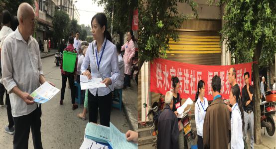營(yíng)銷部組織開(kāi)展菜壩片區(qū)供水服務(wù)宣傳