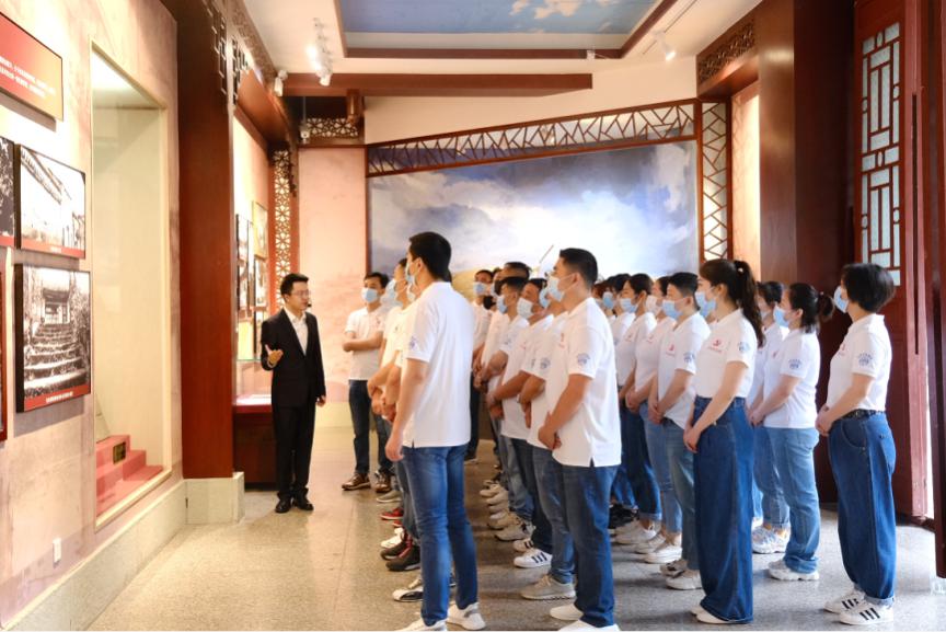 銘記革命先驅 傳承英烈精神 ——共產黨員服務大隊支部開展追思趙一曼英烈活動