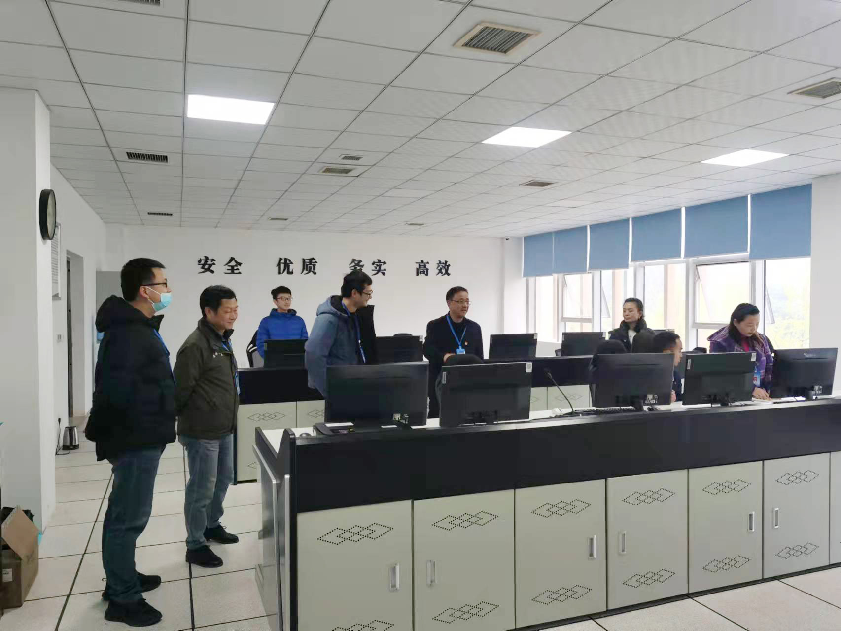 集團(tuán)公司黨委書記、董事長(zhǎng)周燕賓調(diào)研水廠安全生產(chǎn)等工作