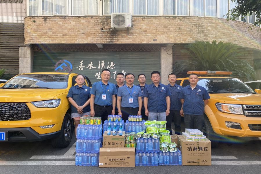 奮戰(zhàn)一線保供水，夏送清涼沁人心
